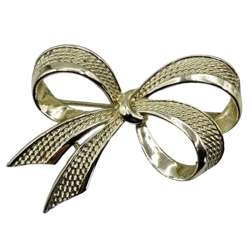 Boucher Vintage Ribbon Bow Rope Pin Brooch Yellow Silver Tone Bow Large MX646